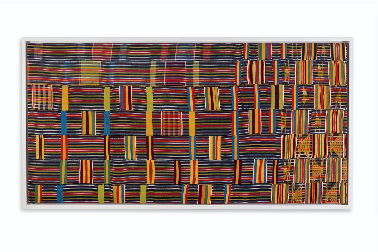 The complete EWE-024 textile in its white frame