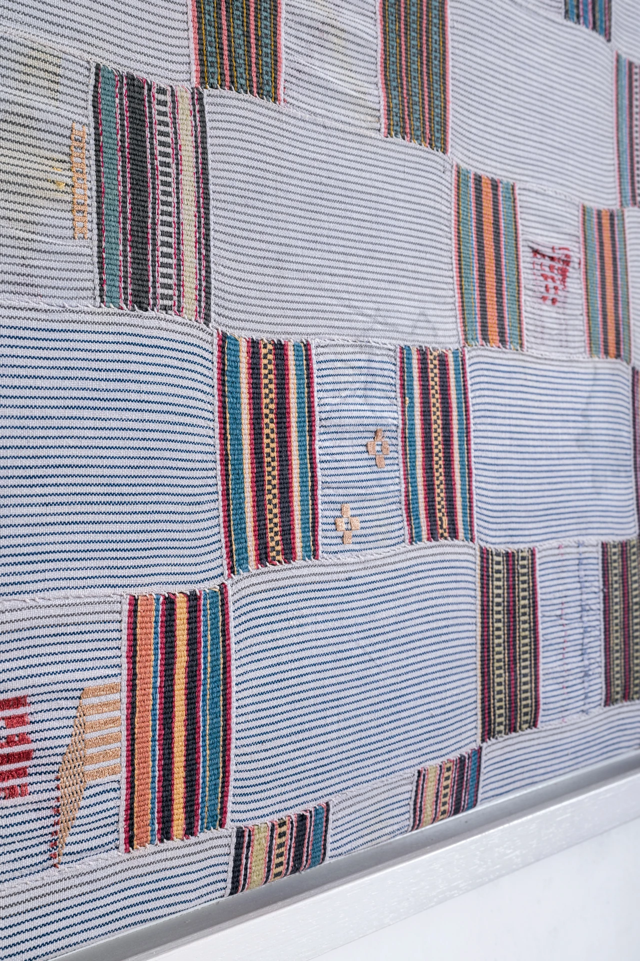 EWE-025 textile detail